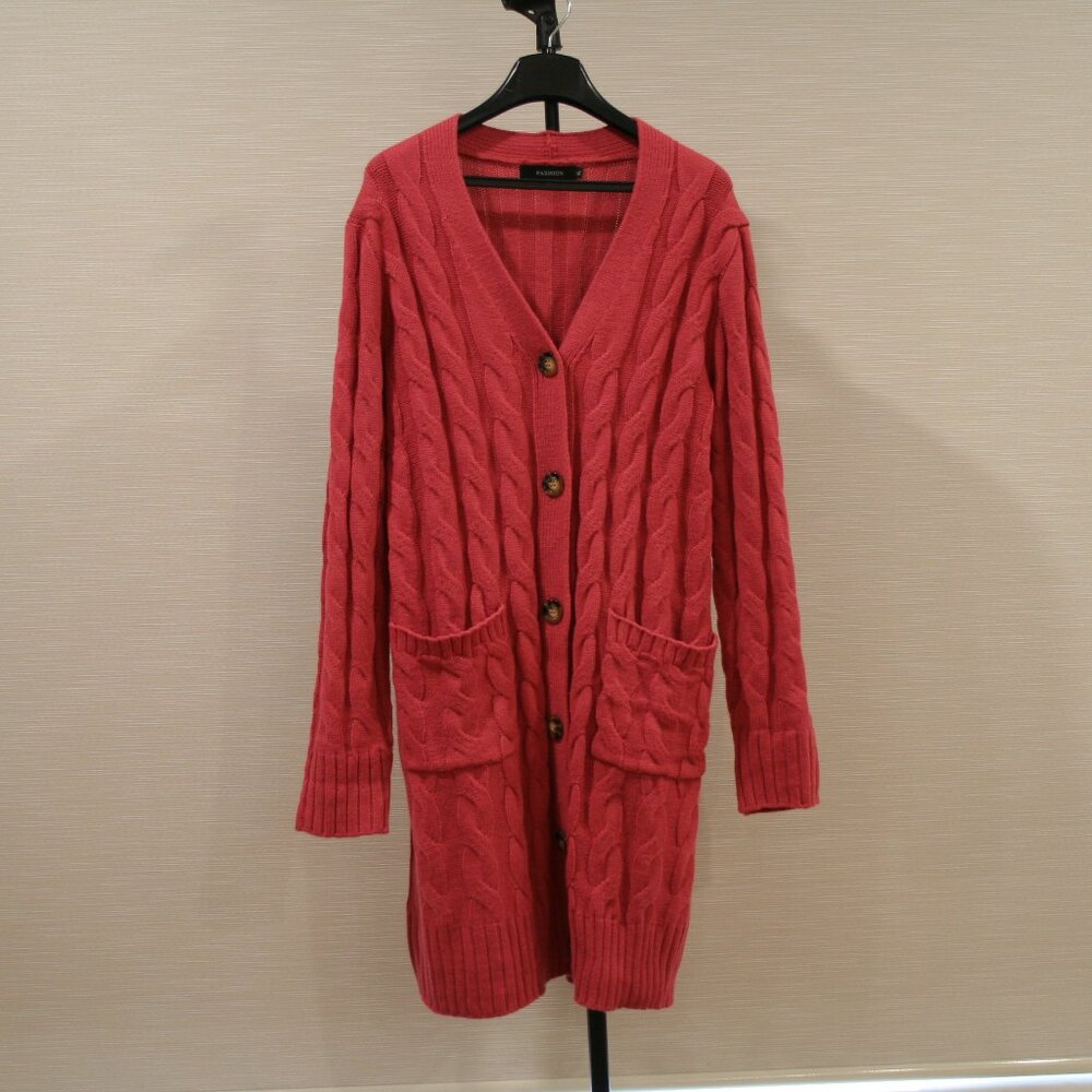 Fashion Sweater  Women's Size XL Pink Cardigan 2 Pockets Cable Knit